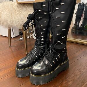 Dr. Martens 1B60 LLT MAX